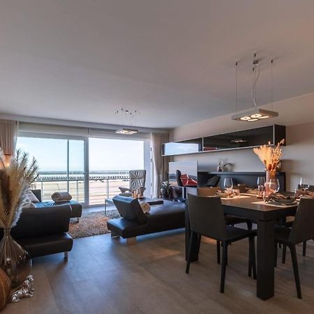 Apartment Maritime View At Commodore Ostenda Esterno foto
