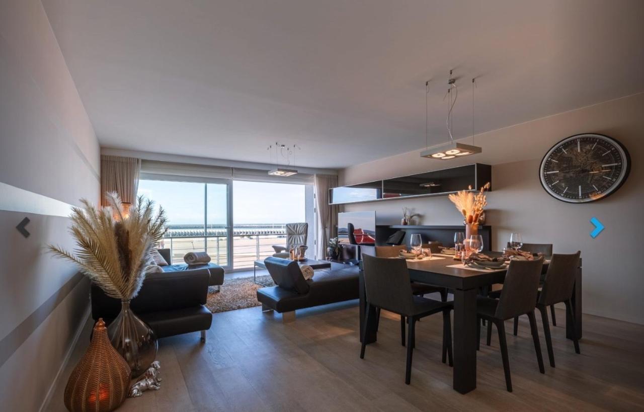 Apartment Maritime View At Commodore Ostenda Esterno foto